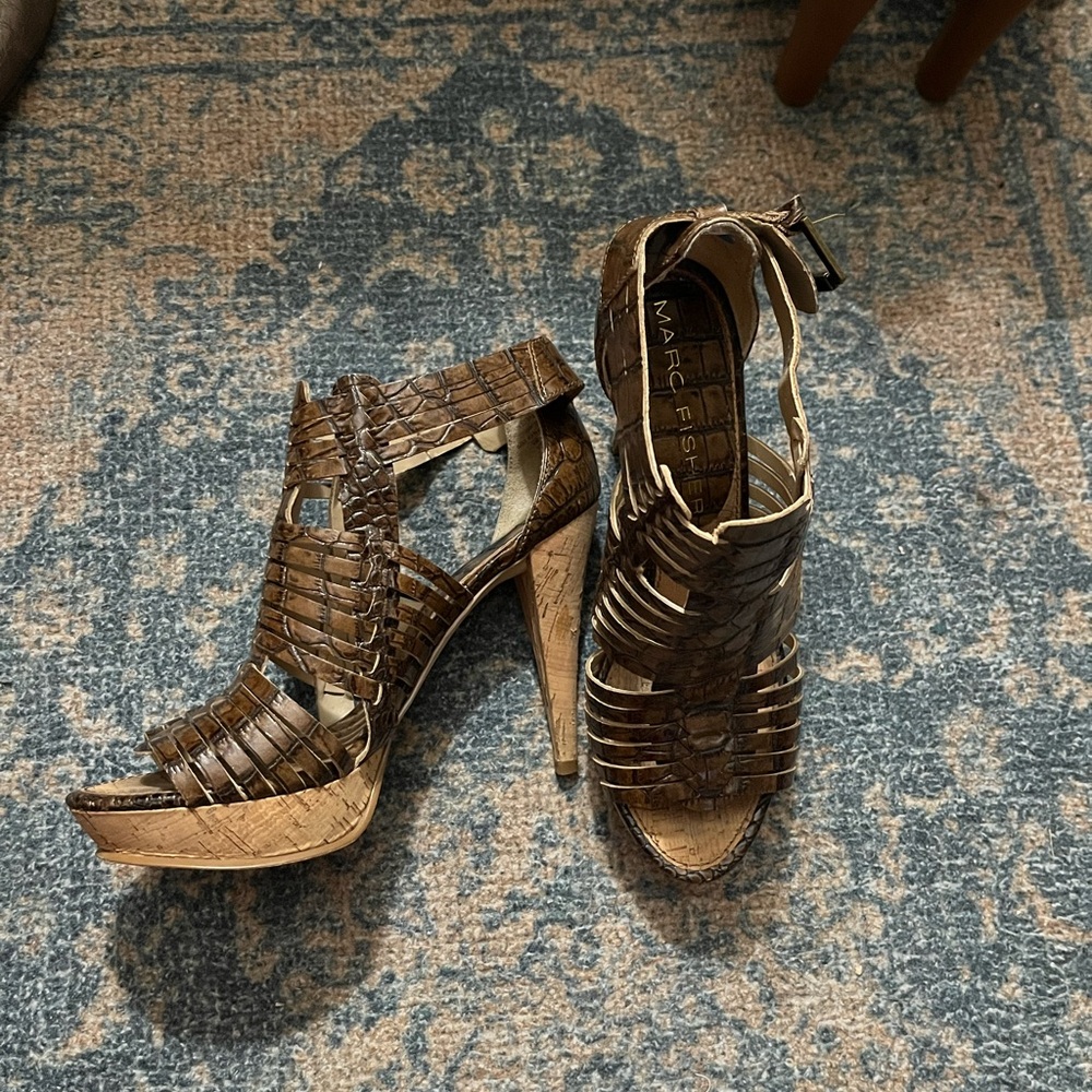 Vintage Marc Fisher Brown Woven Platform High Heel Sandals